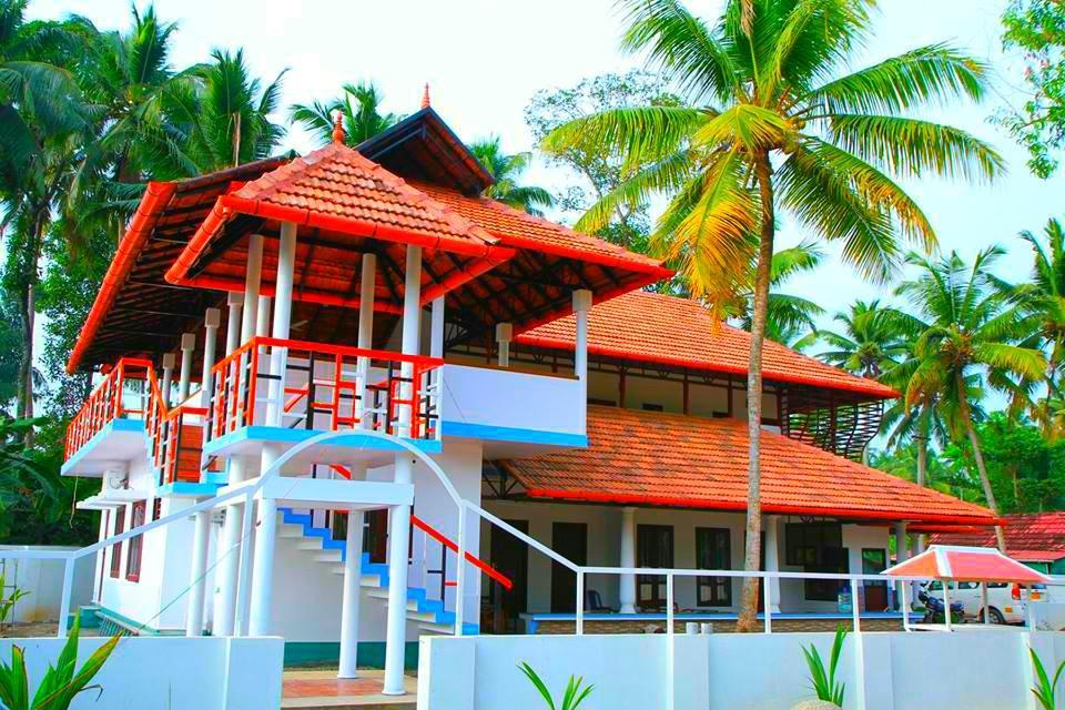 Отель Chaandhni Lake View Alappuzha Экстерьер фото